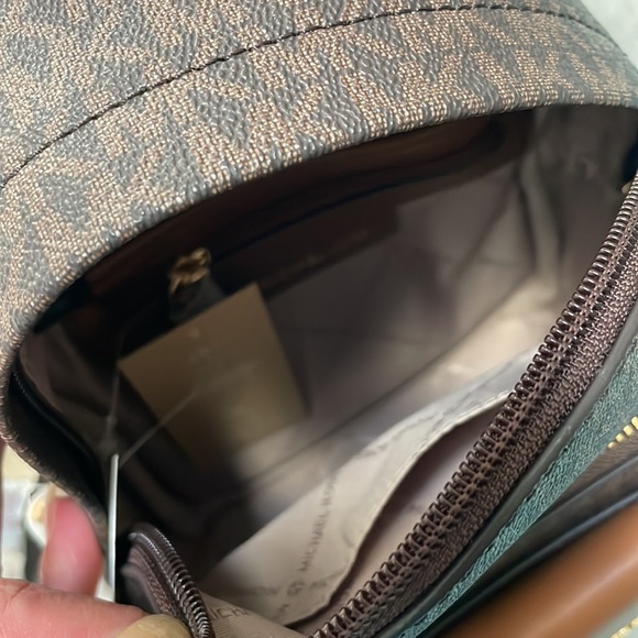 Micheals Kors backpack - Picture 3 of 6